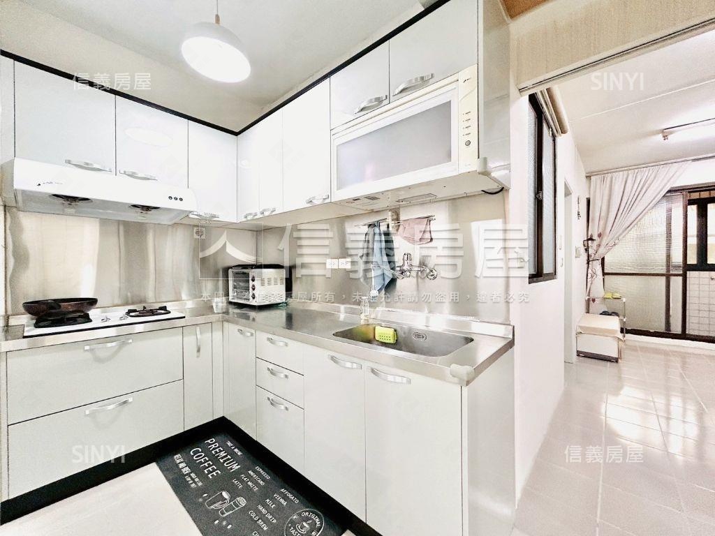 稀有釋出西屯三樓典雅公寓房屋室內格局與周邊環境