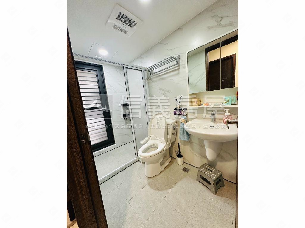 大里一期美三房附平車房屋室內格局與周邊環境