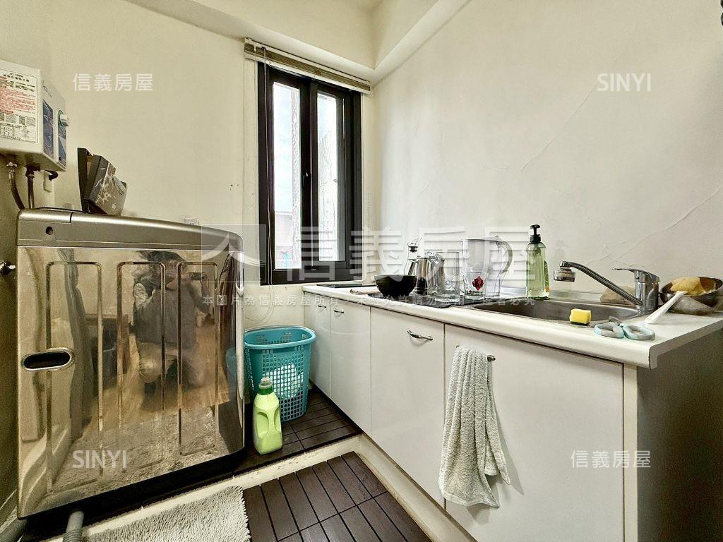 東區機能２房美居房屋室內格局與周邊環境
