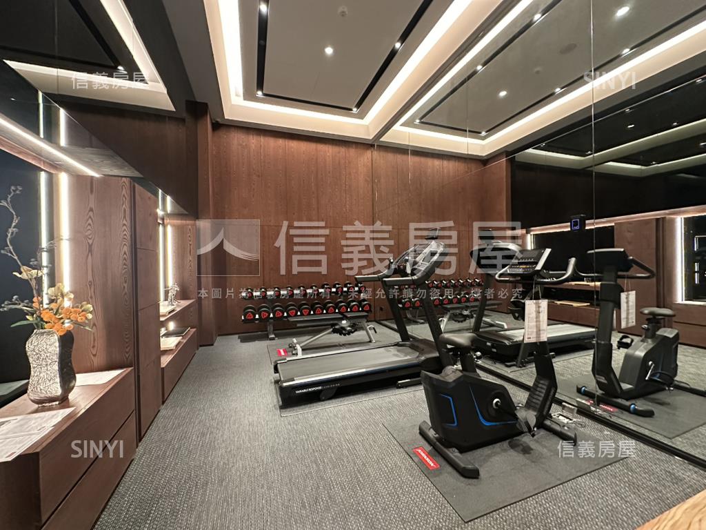 中洲ＯＮＥＰＡＲＫ有車位房屋室內格局與周邊環境