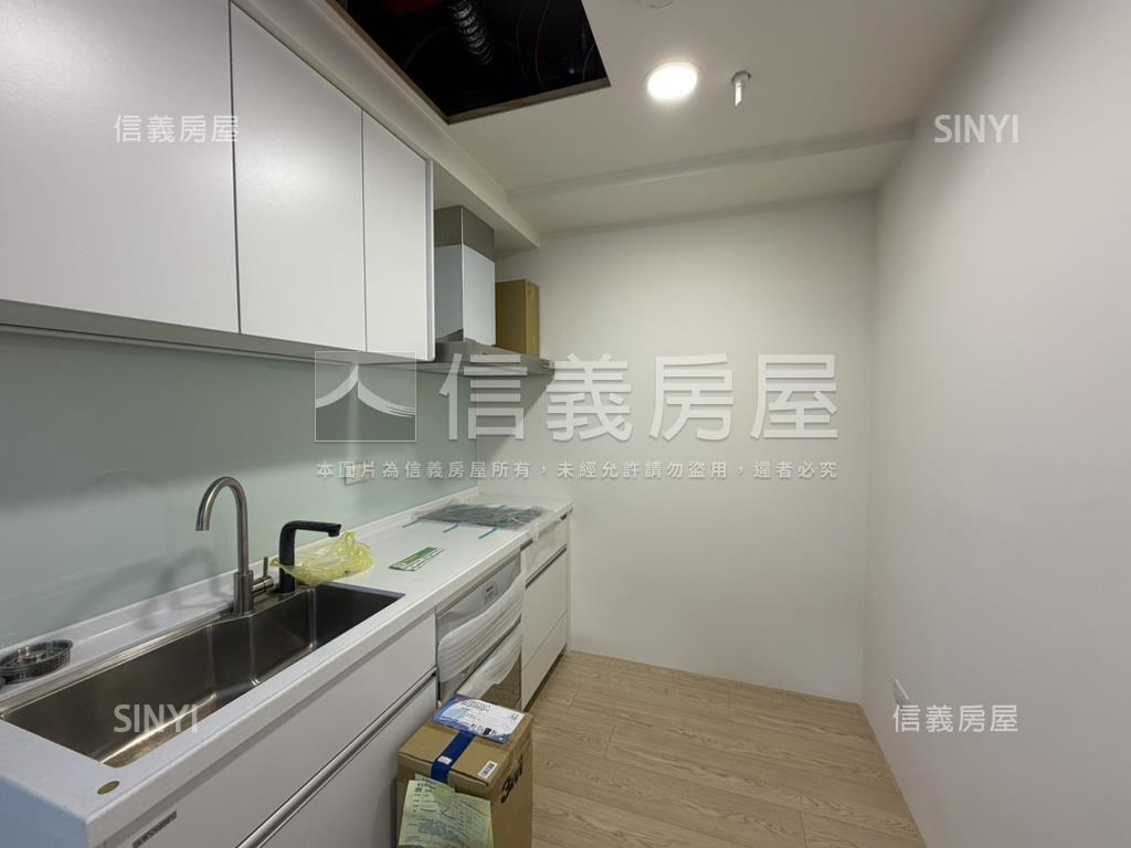 稀有！麗江星漾套房露臺戶房屋室內格局與周邊環境