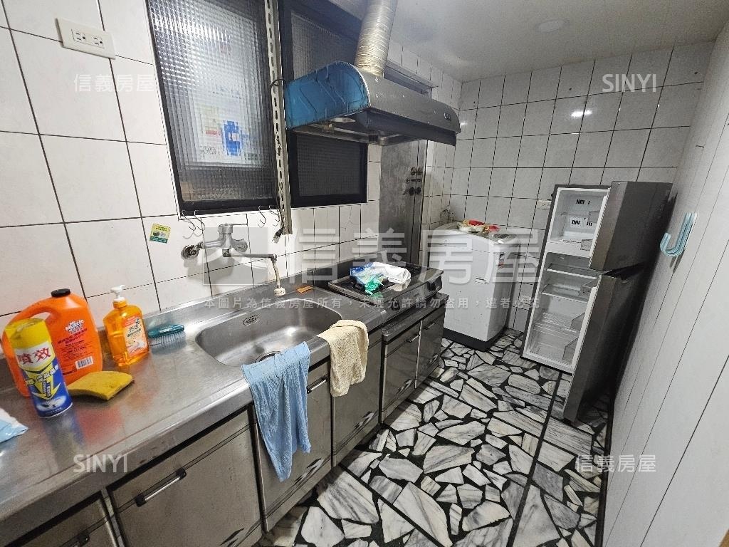 重陽路青春一樓房屋室內格局與周邊環境