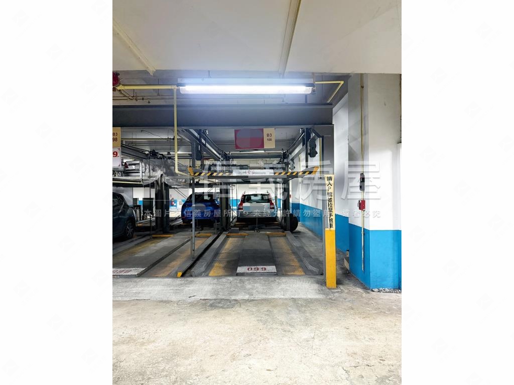 ＳＲＣ捷運華隆經貿附車位房屋室內格局與周邊環境