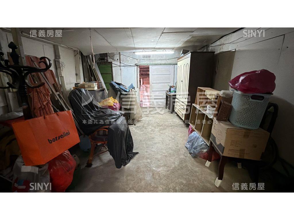 近大東捷運角地房屋室內格局與周邊環境