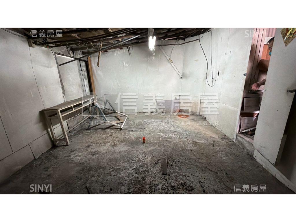 近大東捷運角地房屋室內格局與周邊環境