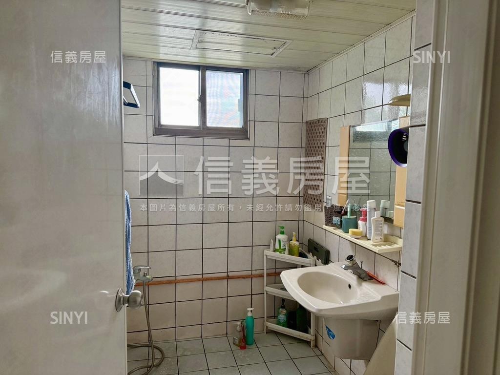 專任近逢甲大學兩房房屋室內格局與周邊環境