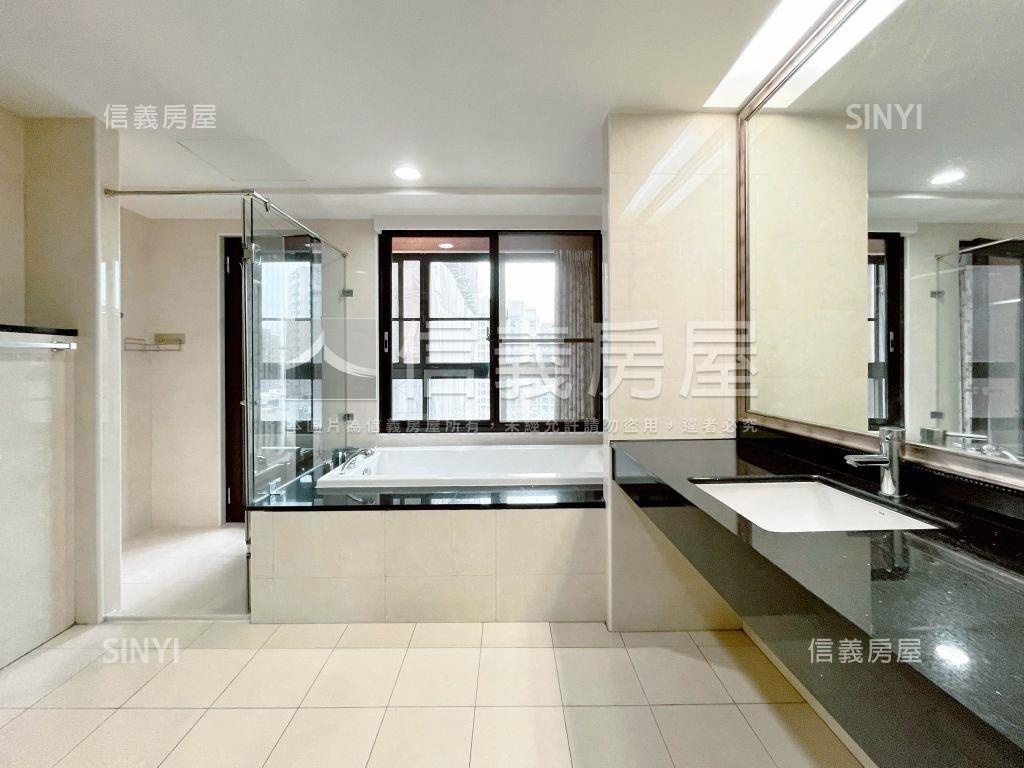 美術館旁高樓四房附平車位房屋室內格局與周邊環境