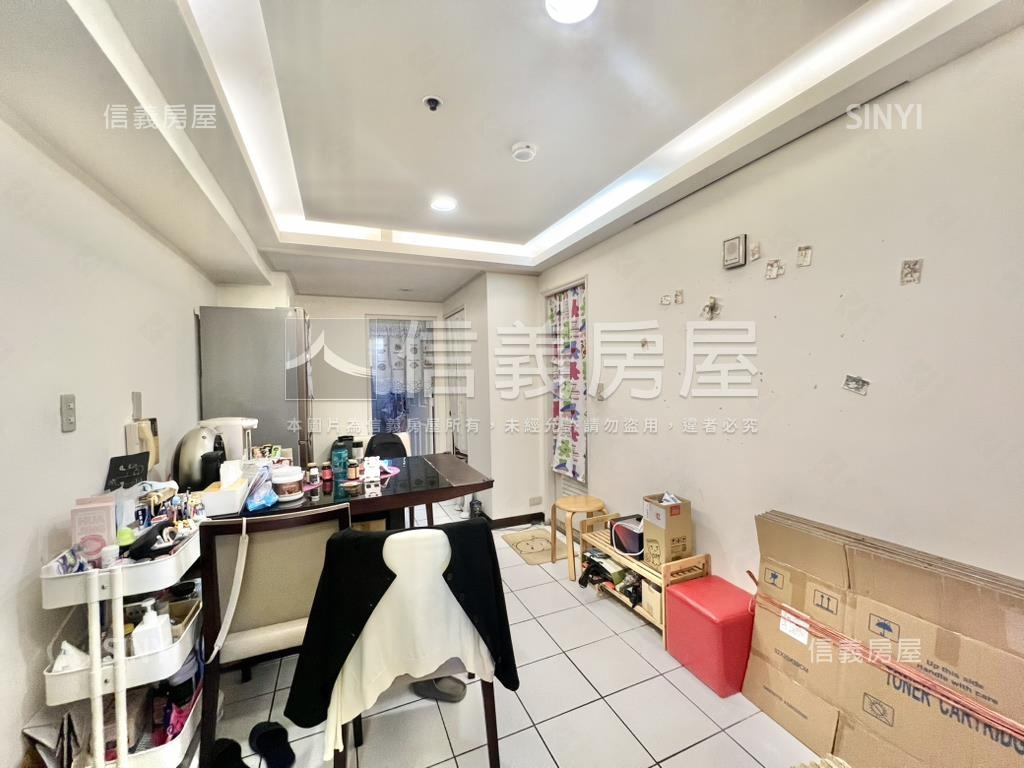 明亮美屋三房加平面車位房屋室內格局與周邊環境