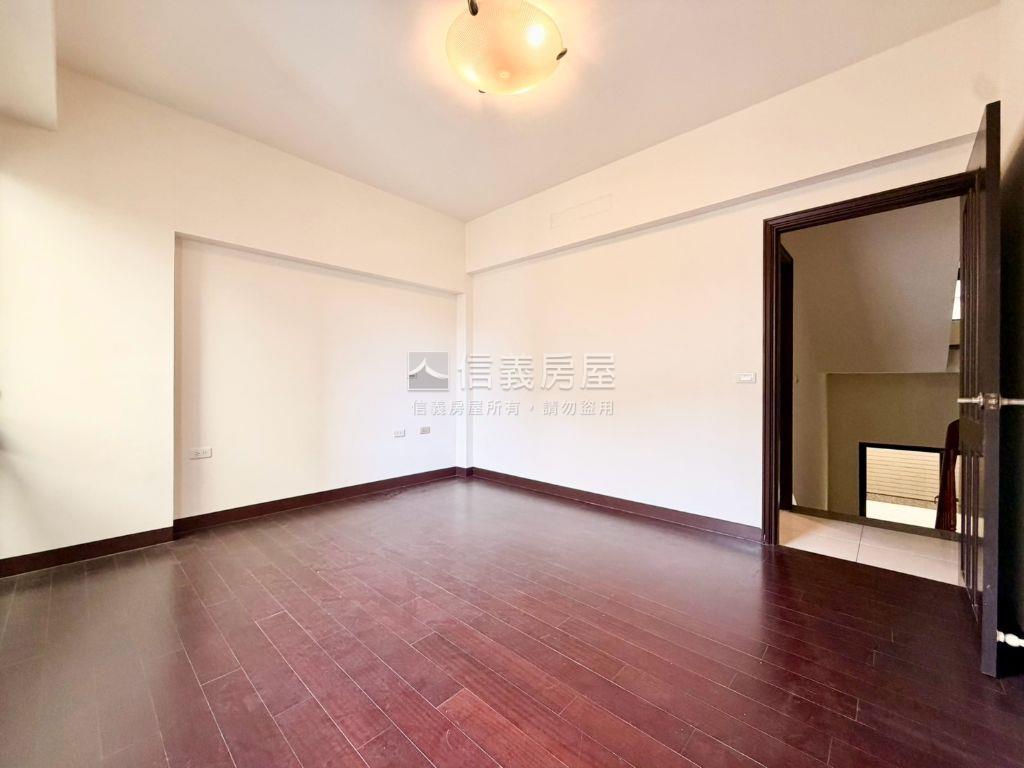 中西區｜湖美臻品雙車美墅房屋室內格局與周邊環境