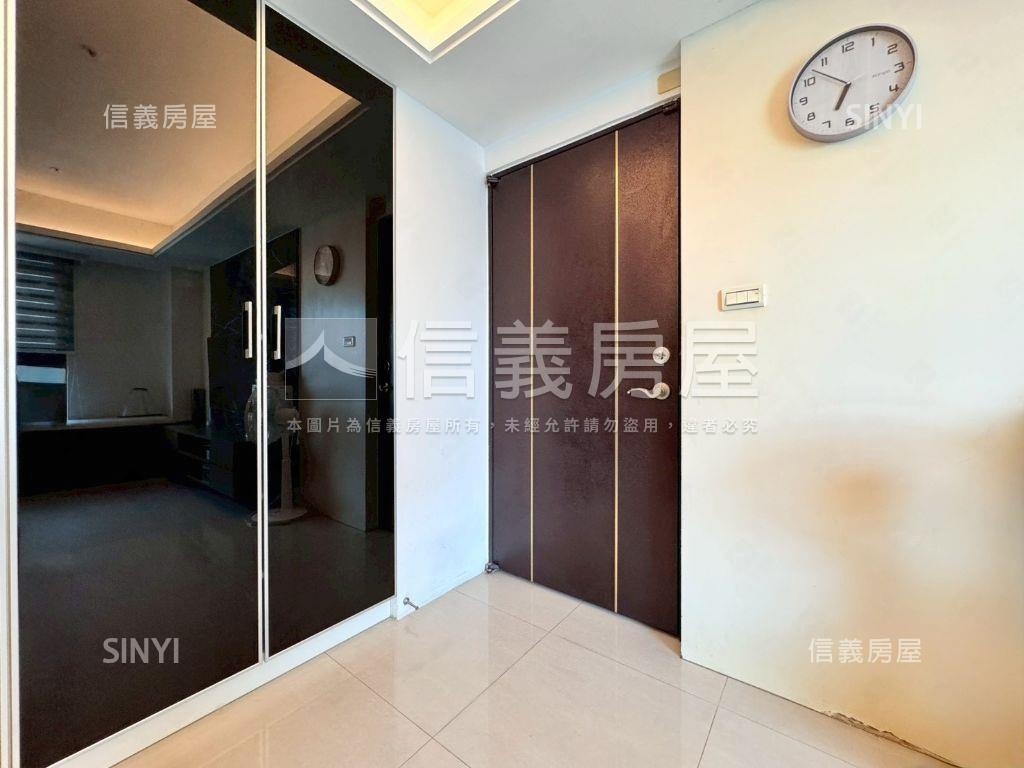 北屯次頂樓三房平車房屋室內格局與周邊環境