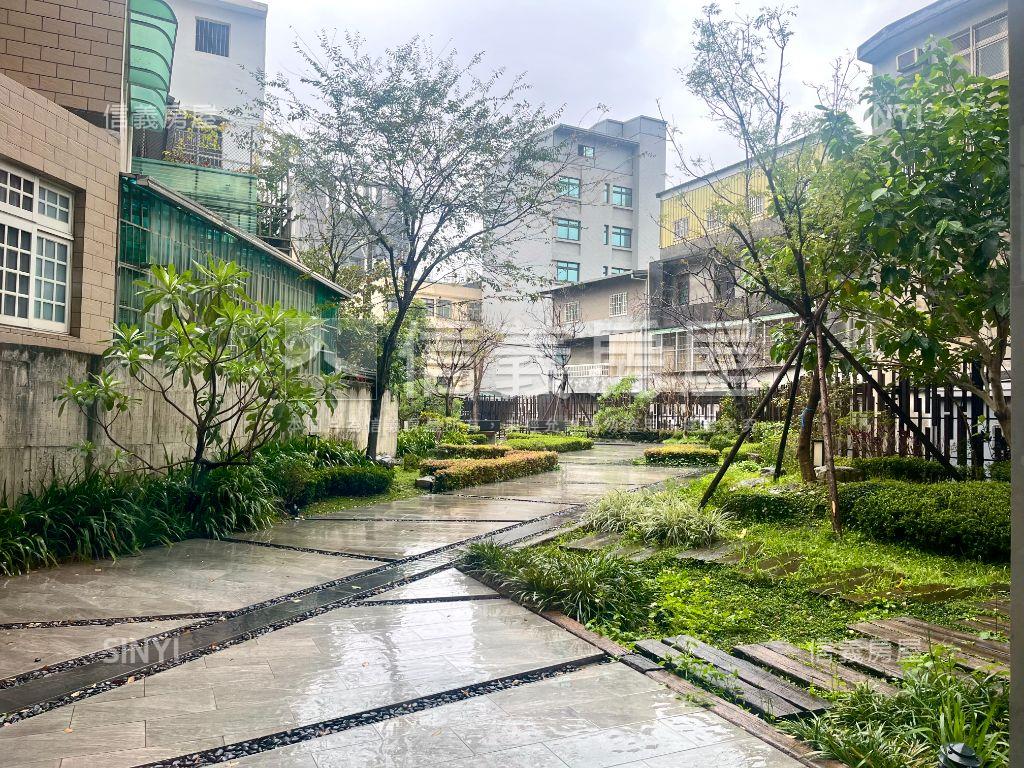 忻津知稀有景觀三房車位房屋室內格局與周邊環境