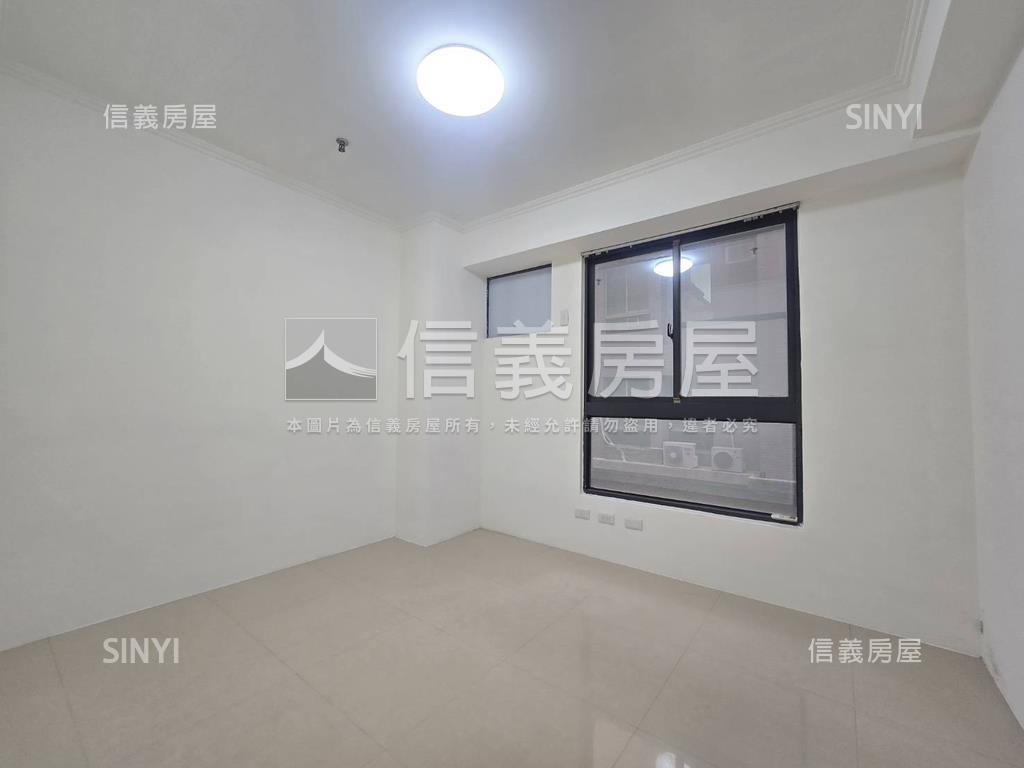農十六紐約大三房車位房屋室內格局與周邊環境