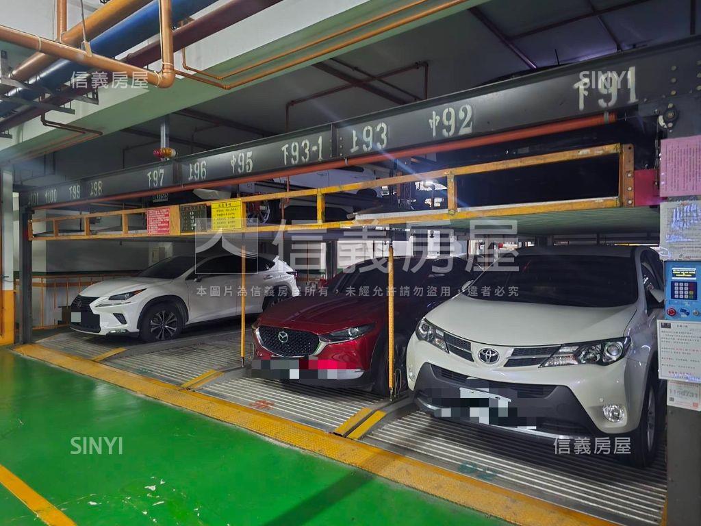 農十六紐約大三房車位房屋室內格局與周邊環境