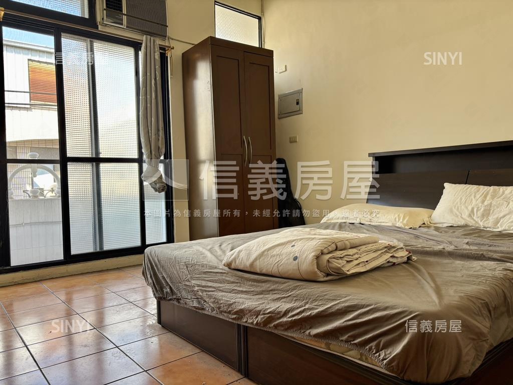 稀有釋出興大附中熱鬧店面房屋室內格局與周邊環境