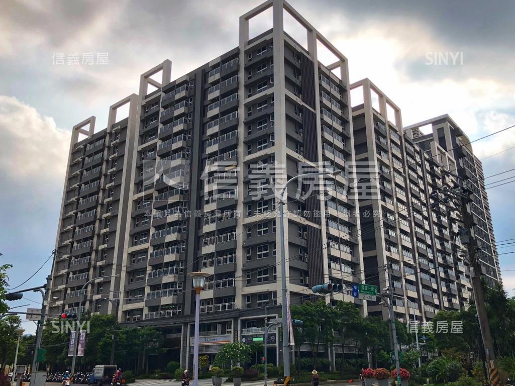 公園第一排綠景採光戶房屋室內格局與周邊環境