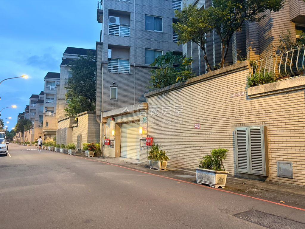 都市＊綠洲別墅房屋室內格局與周邊環境