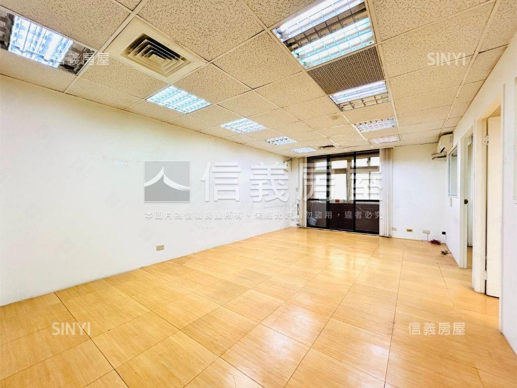 稀有低總建國北路高樓住辦房屋室內格局與周邊環境