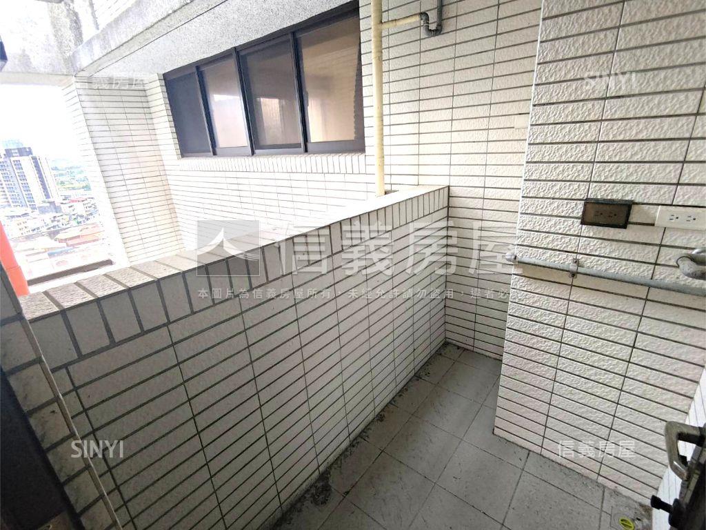 安康高樓美套房帶車位房屋室內格局與周邊環境