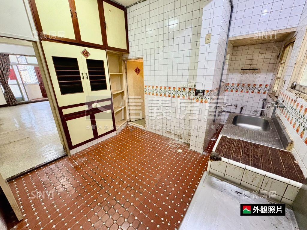 國光三面採光好厝房屋室內格局與周邊環境