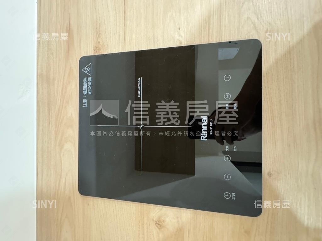 西區國美館３＋２套房房屋室內格局與周邊環境