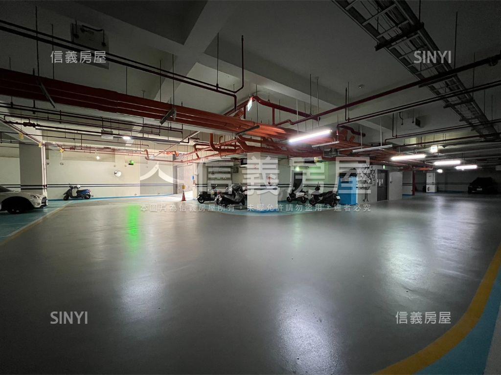 健行路三角窗店面房屋室內格局與周邊環境