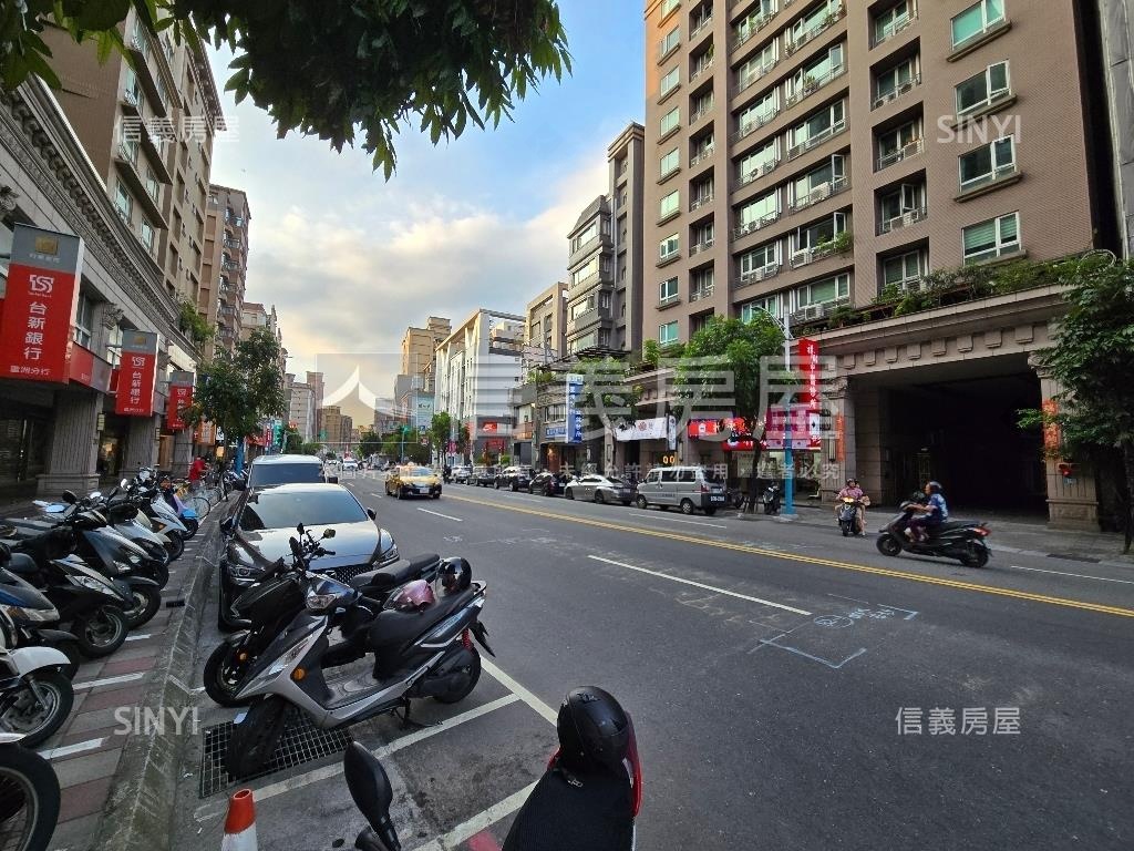稀珍品三面採光大空間四房房屋室內格局與周邊環境