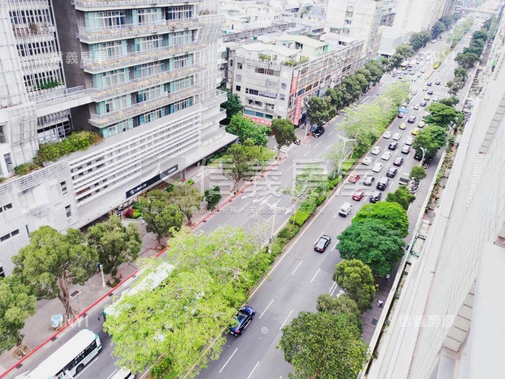 忠孝新生｜商業區寬店面房屋室內格局與周邊環境
