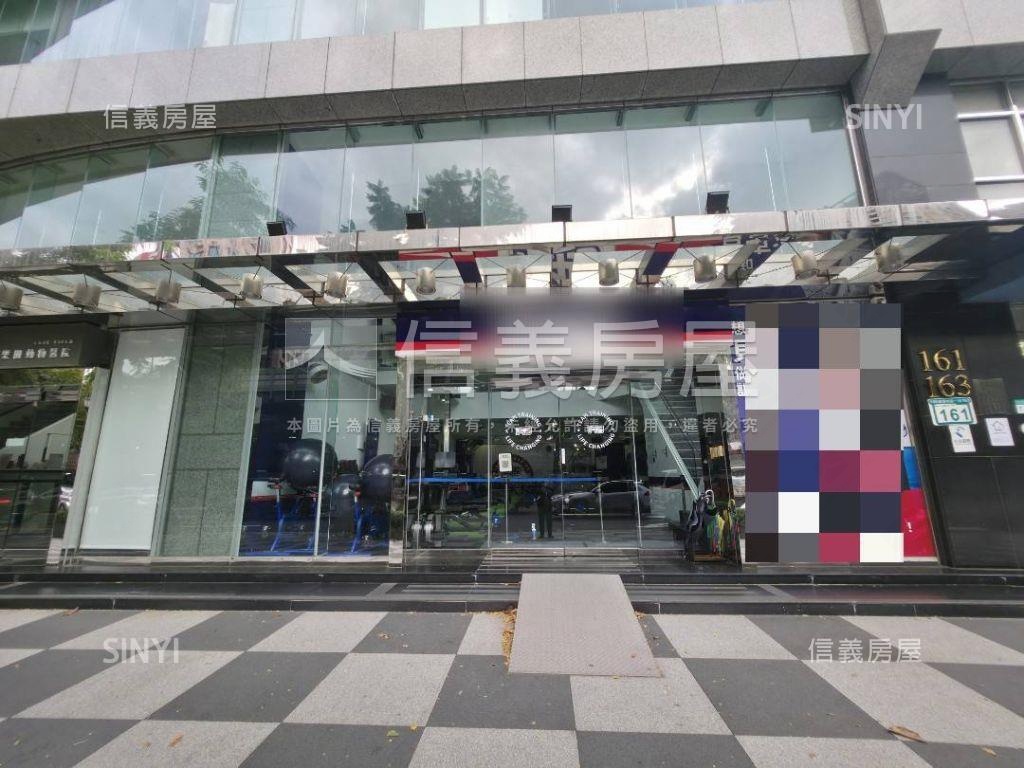 忠孝新生｜商業區寬店面房屋室內格局與周邊環境