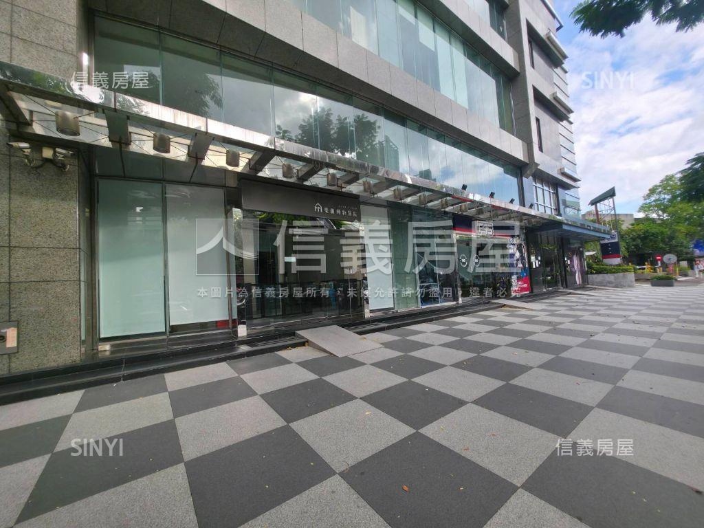 忠孝新生｜商業區寬店面房屋室內格局與周邊環境