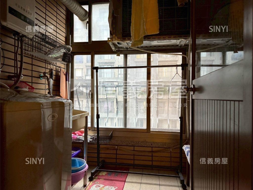 百達翡翠美三房房屋室內格局與周邊環境