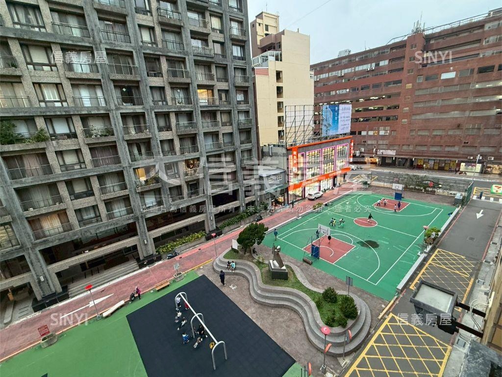 百達翡翠美三房房屋室內格局與周邊環境