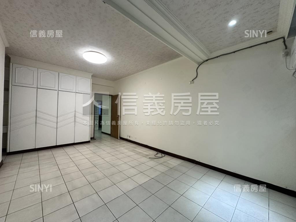 中興路方正公寓２樓房屋室內格局與周邊環境