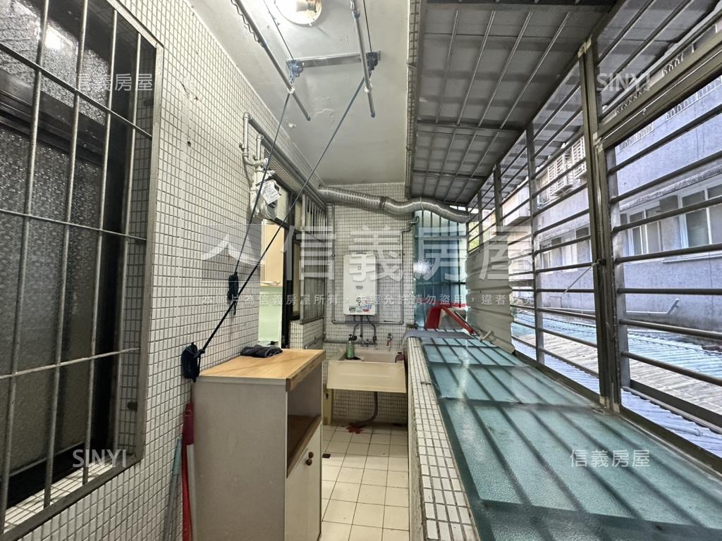 中興路方正公寓２樓房屋室內格局與周邊環境