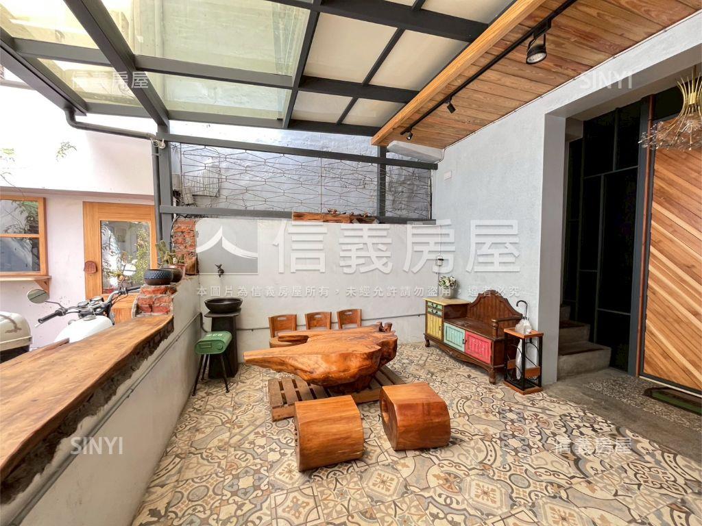 西區！！裝潢美透天房屋室內格局與周邊環境