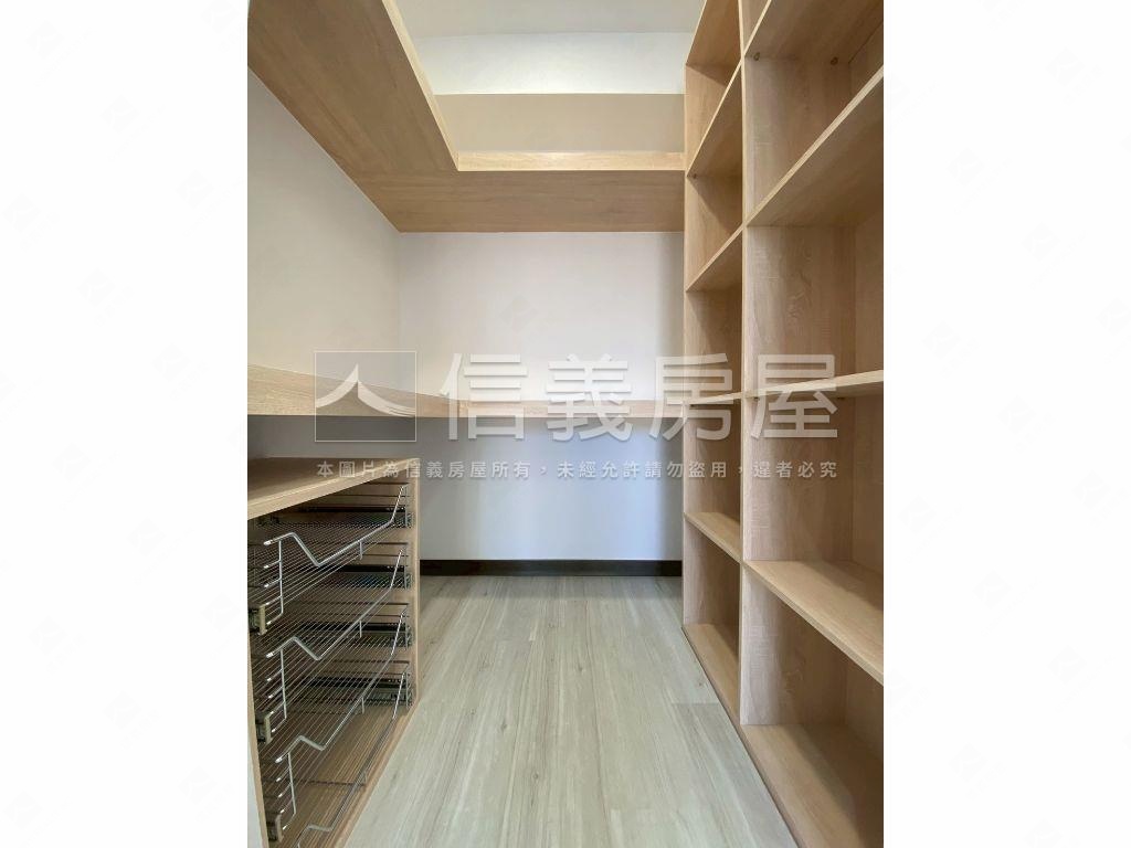 豐盛之城全新裝潢兩房車位房屋室內格局與周邊環境