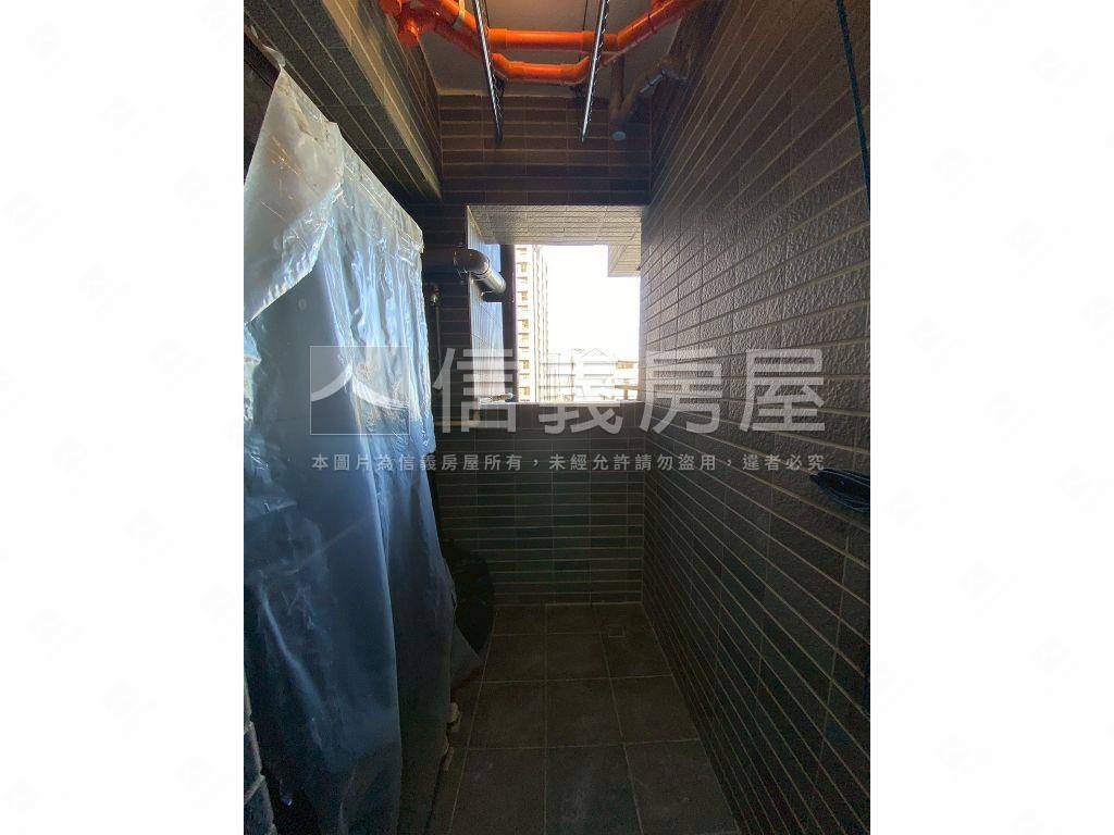 豐盛之城全新裝潢兩房車位房屋室內格局與周邊環境