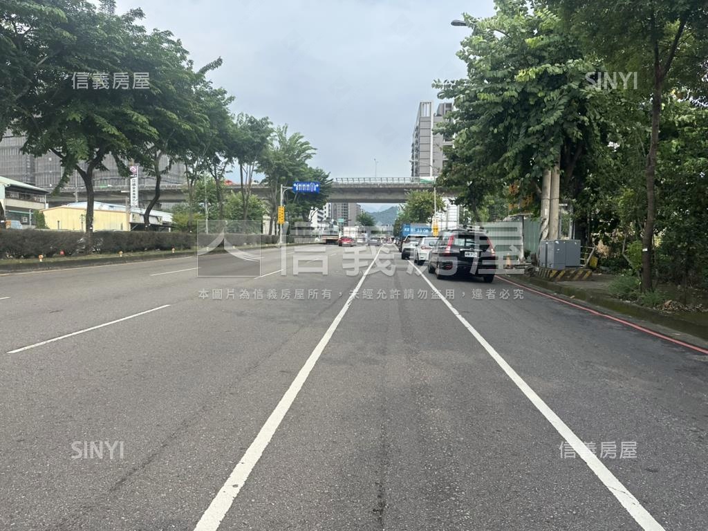 北屯單元十三土地房屋室內格局與周邊環境