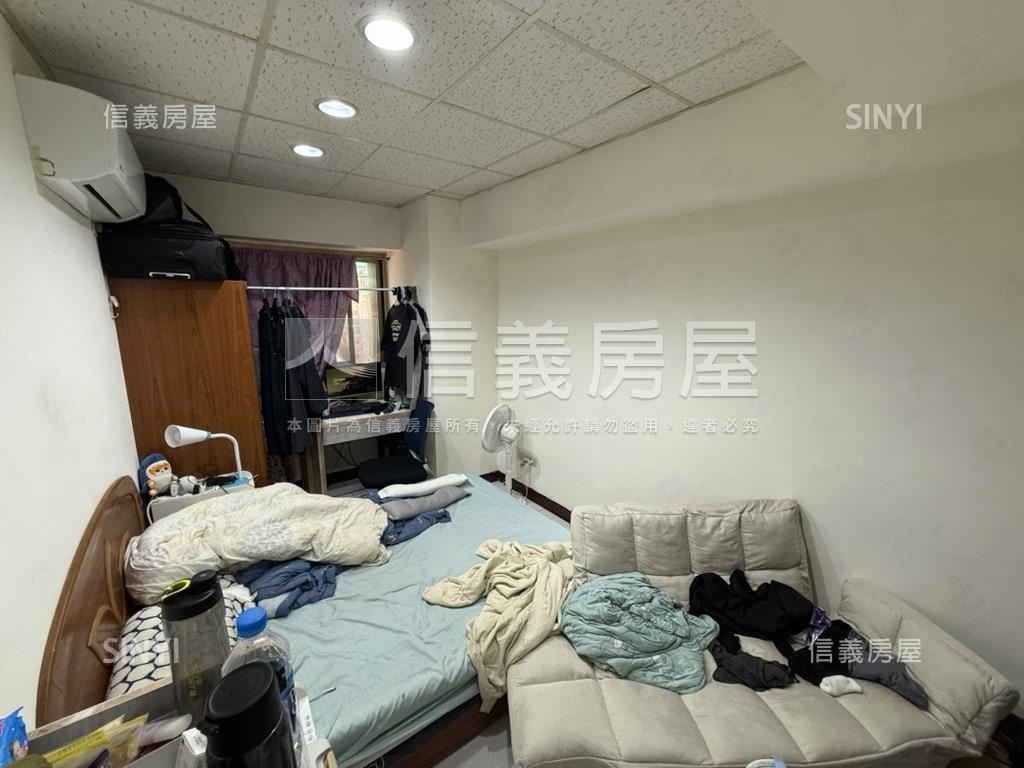 金貴大樓收租寶房屋室內格局與周邊環境