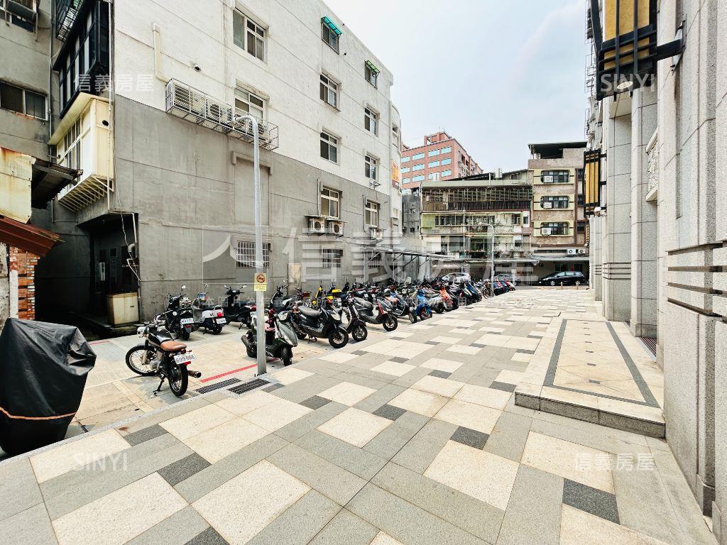 雙捷匯發財１＋２樓店面房屋室內格局與周邊環境