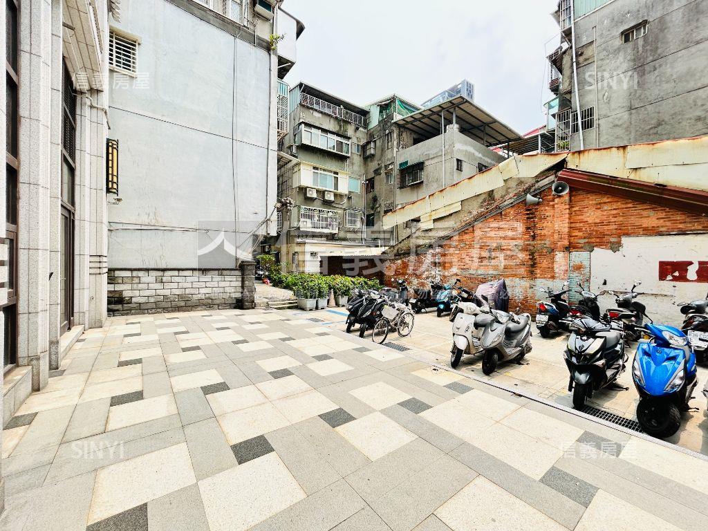 雙捷匯發財１＋２樓店面房屋室內格局與周邊環境