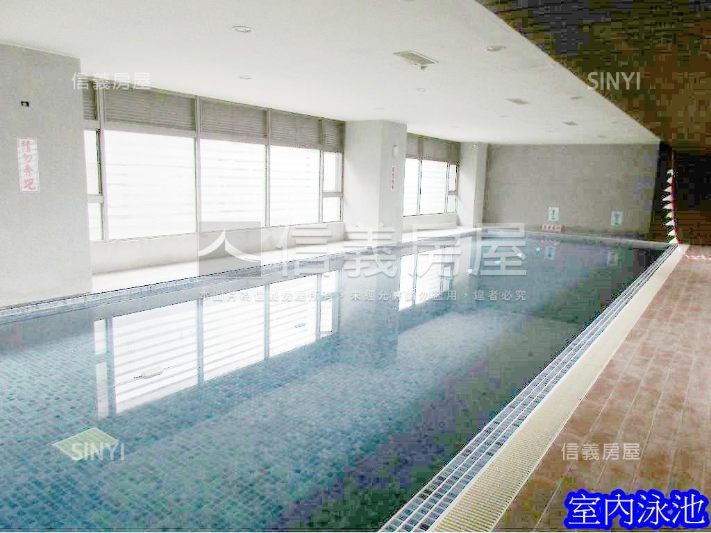 台北人庭院戶雙坡平車位房屋室內格局與周邊環境