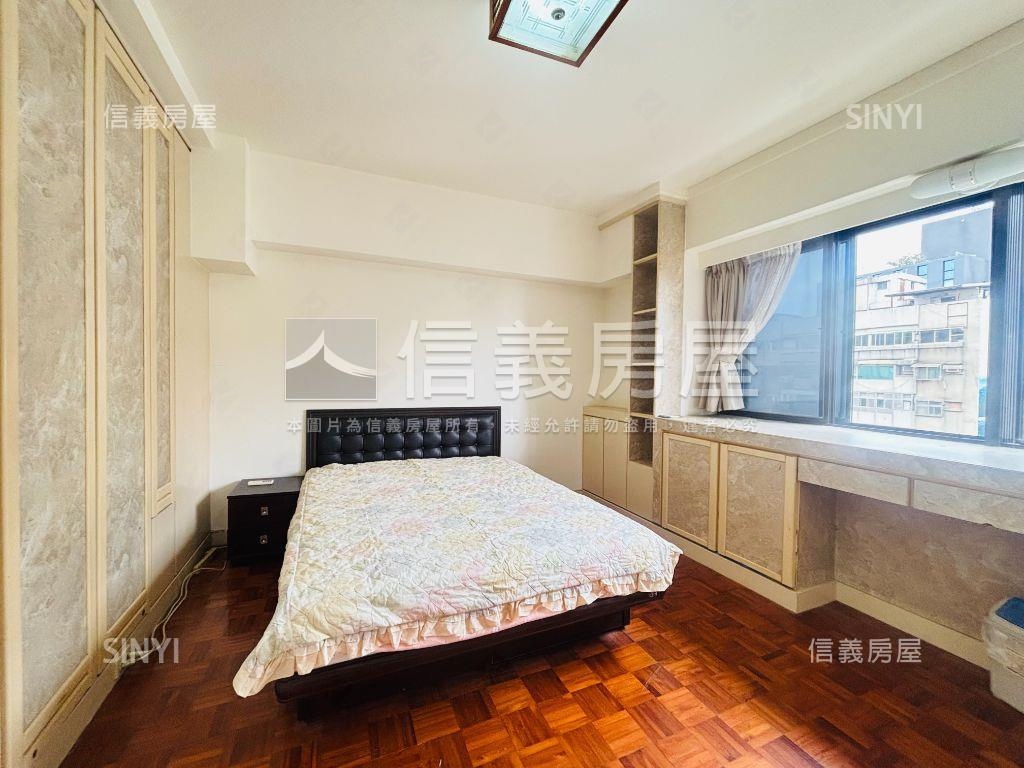 德意的一天＿捷運高樓管理房屋室內格局與周邊環境