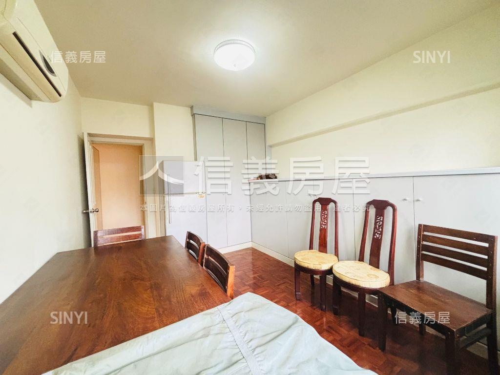 德意的一天＿捷運高樓管理房屋室內格局與周邊環境