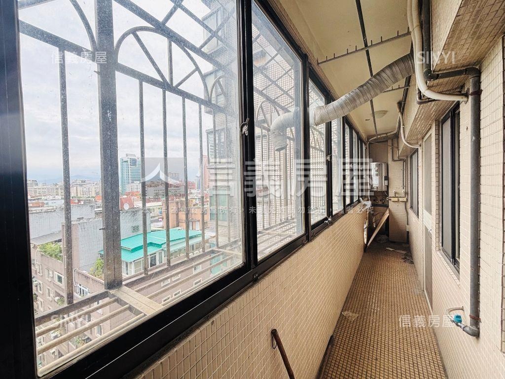 德意的一天＿捷運高樓管理房屋室內格局與周邊環境