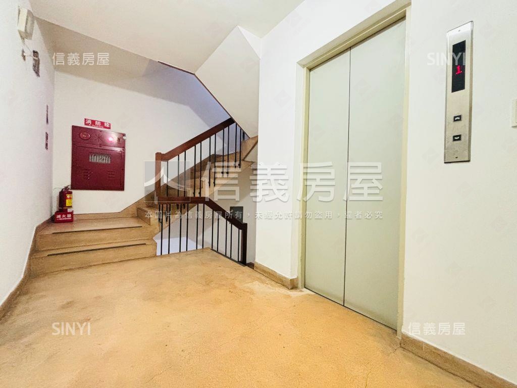 德意的一天＿捷運高樓管理房屋室內格局與周邊環境