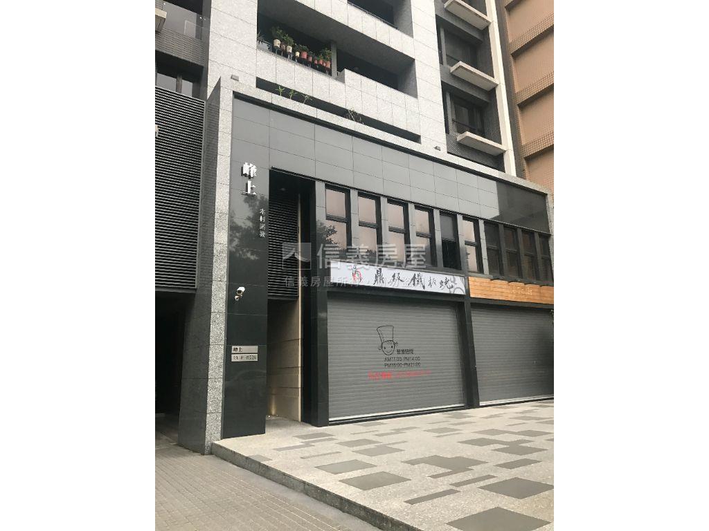正文化二路燙金質感店面房屋室內格局與周邊環境