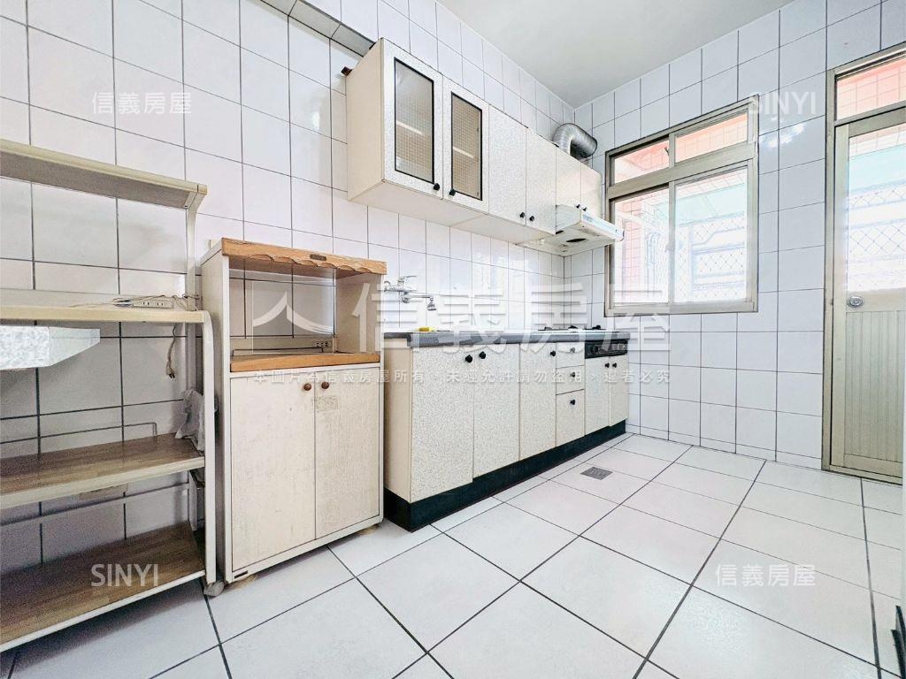 東輝邊間明亮３房房屋室內格局與周邊環境