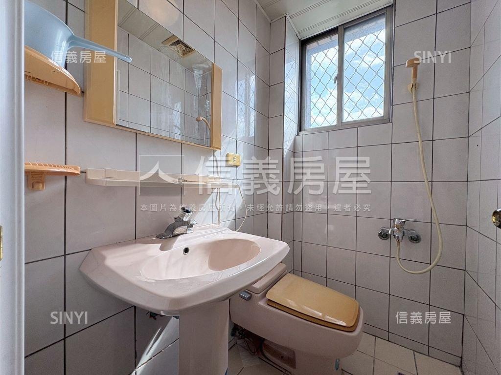 東輝邊間明亮３房房屋室內格局與周邊環境