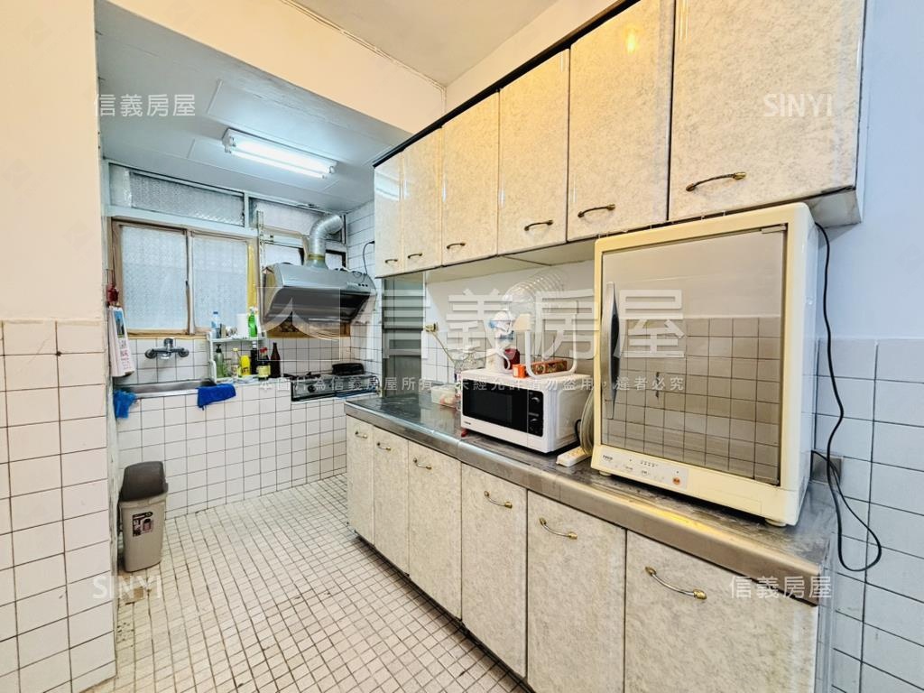 博愛興雅免爬高國泰美寓房屋室內格局與周邊環境