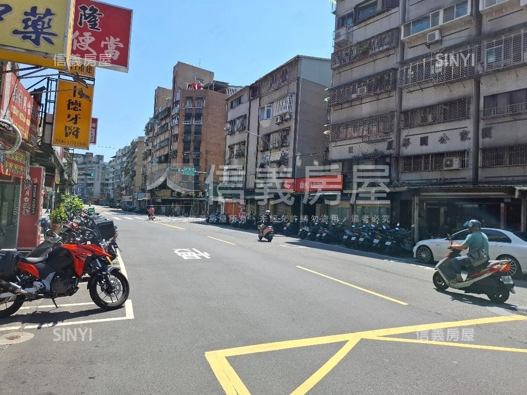 大安近捷運漂亮邊間三房房屋室內格局與周邊環境